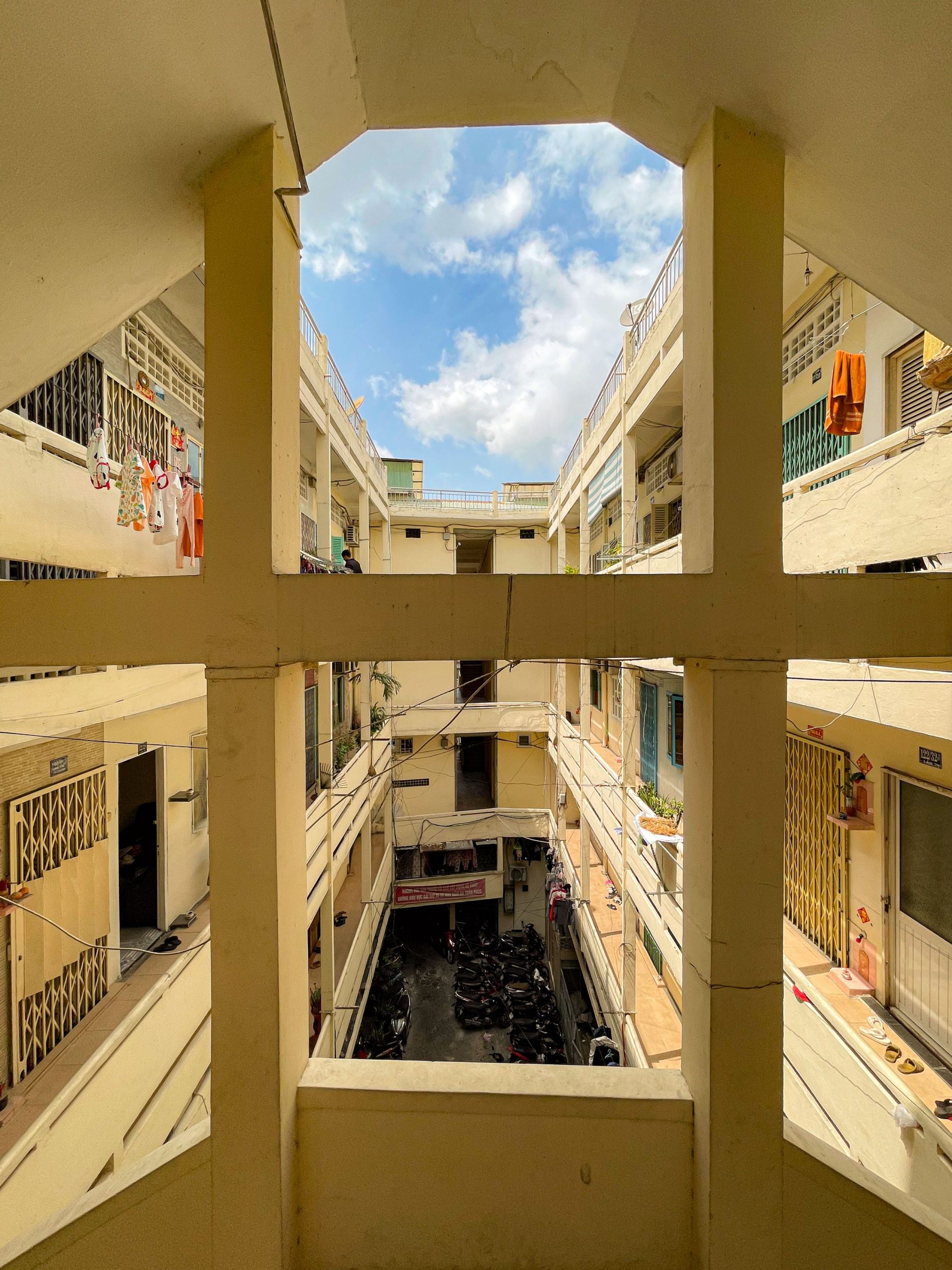 quan 5 lingnan quang dong kien truc di san  cho lon chung cu an binh