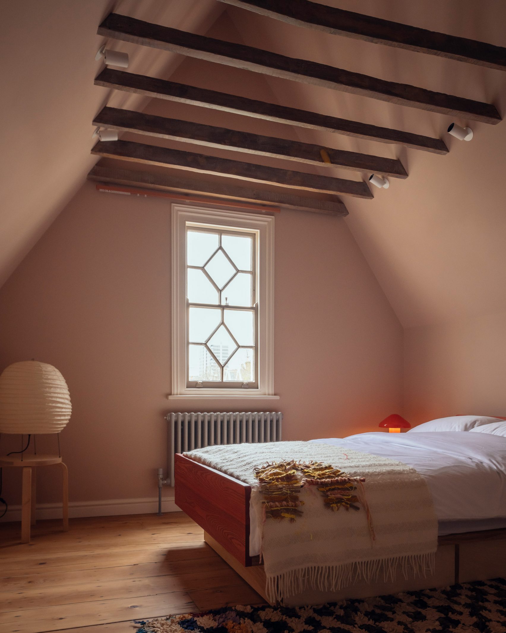 noi that phong ngu xa go cai tao De Beauvoir Irenie Studio