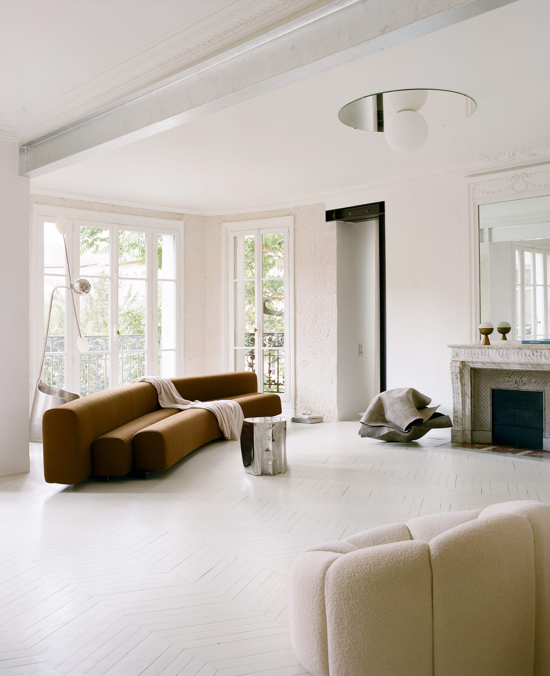 can ho paris art nouveau cai tao do noi that duong dai 