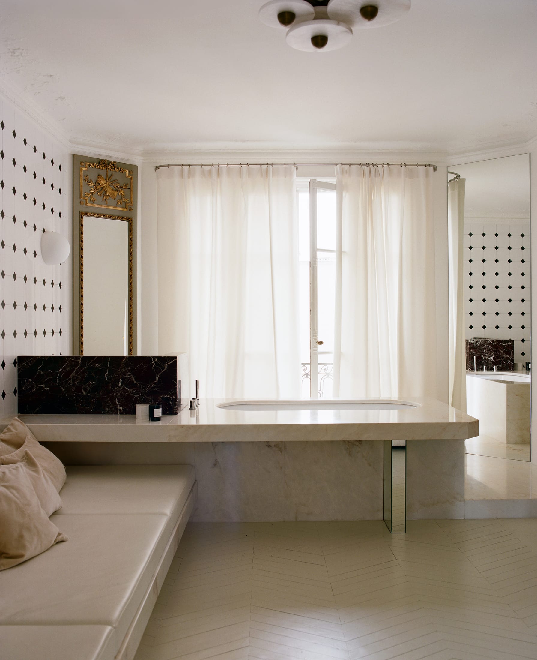 can ho paris art nouveau cai tao bon tam da cam thach