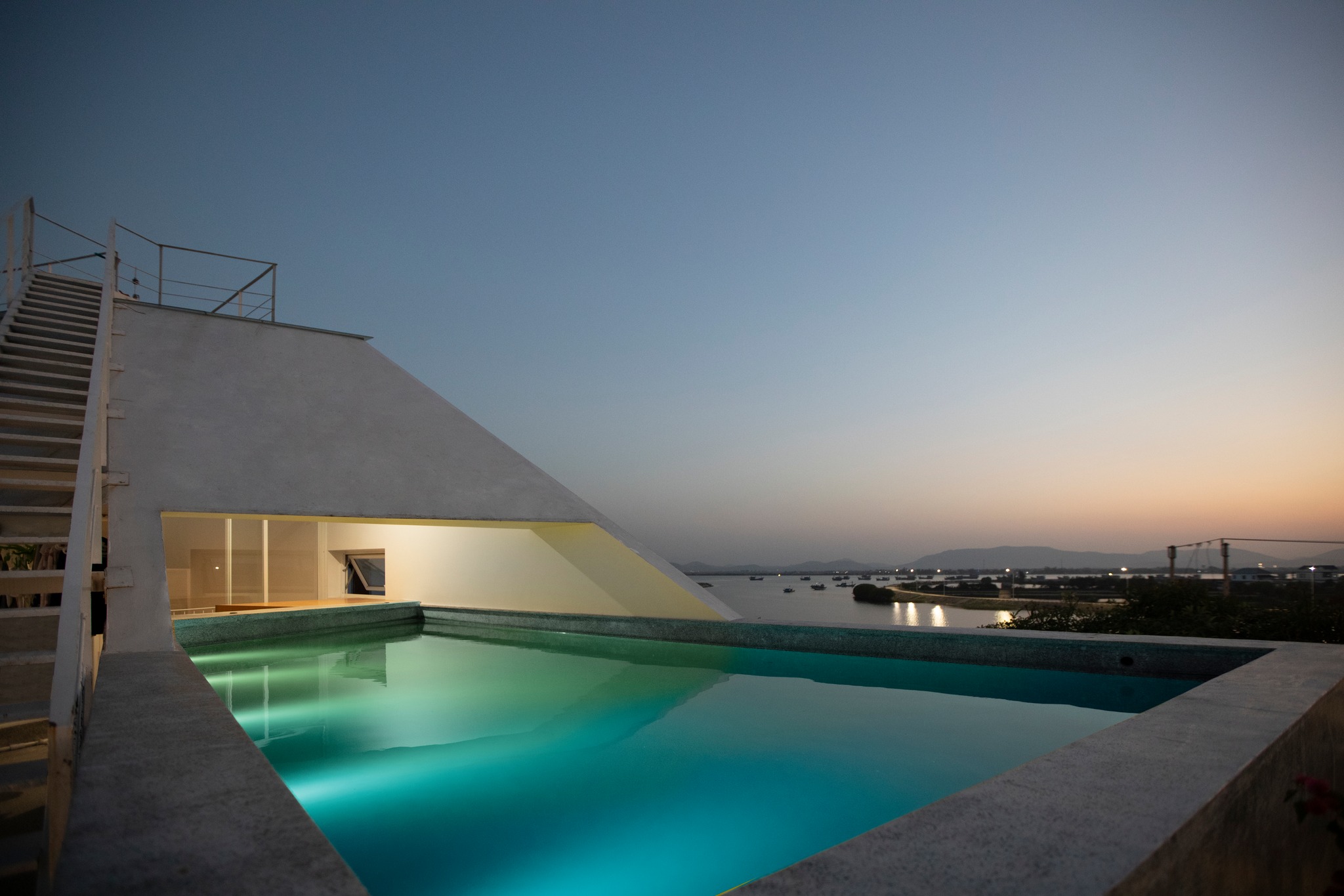 ho boi san thuong nha pho nam house quang binh hbd atelier