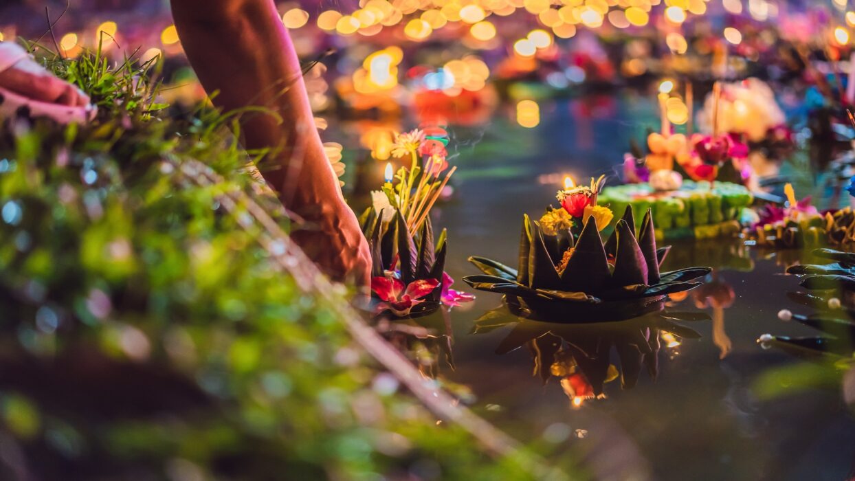 hoa dang Loy Krathong Obon Toro Nagashi Hoi An Nghi Lan Lantern Floating Hawai‘i