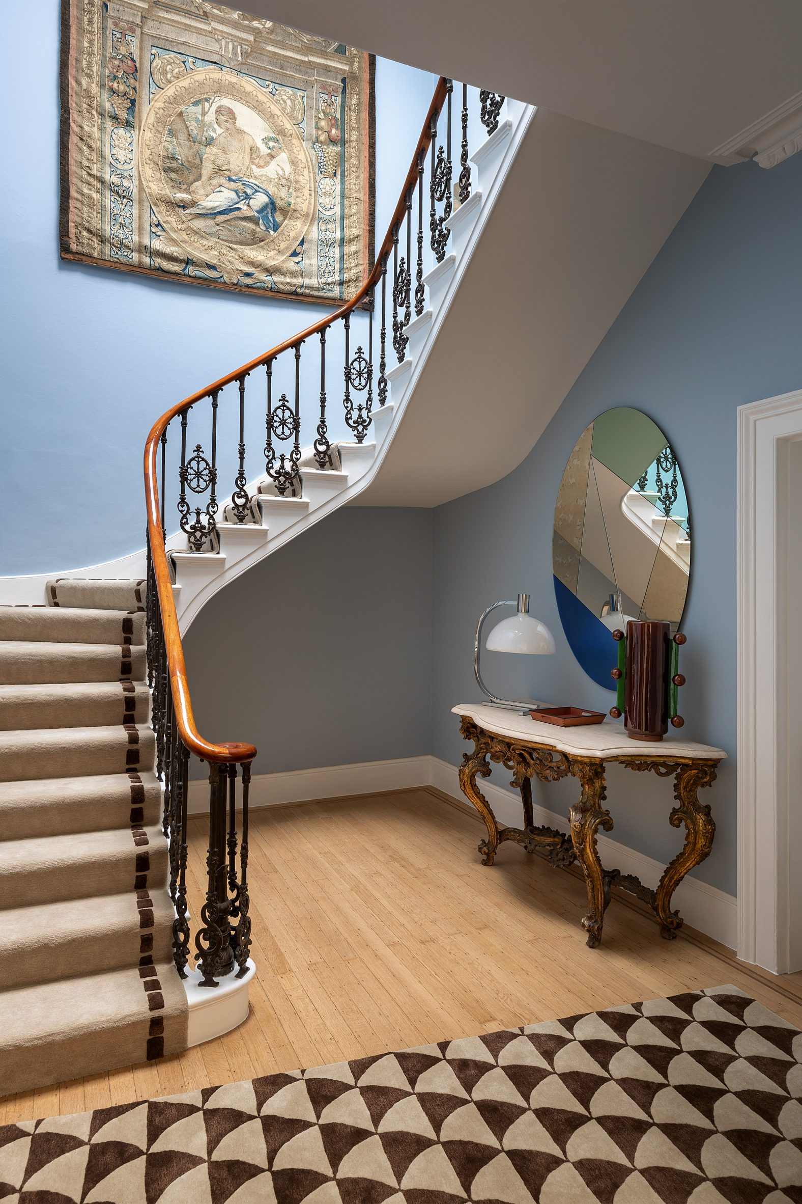 Nick Vinson Avanti Architects Grosvenor Square London Molteni & C B&B Italia Flos Poltrona Frau