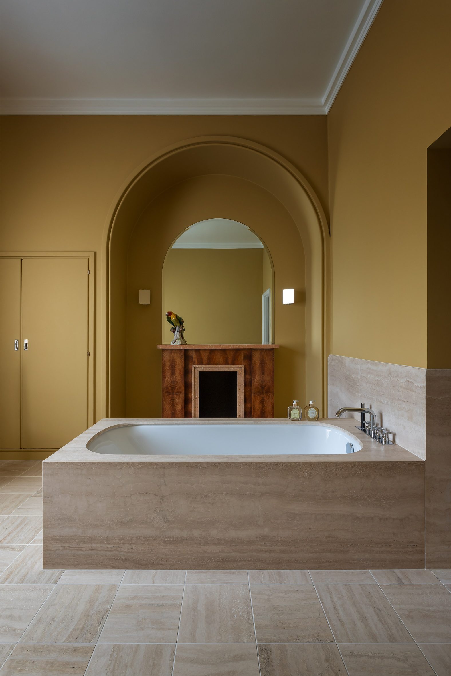 Nick Vinson Avanti Architects Grosvenor Square London Molteni & C B&B Italia Flos Poltrona Frau