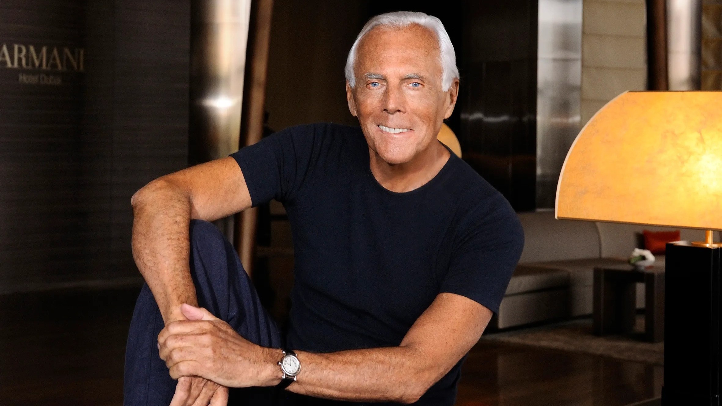 giorgio armani nha thiet ke chan dung