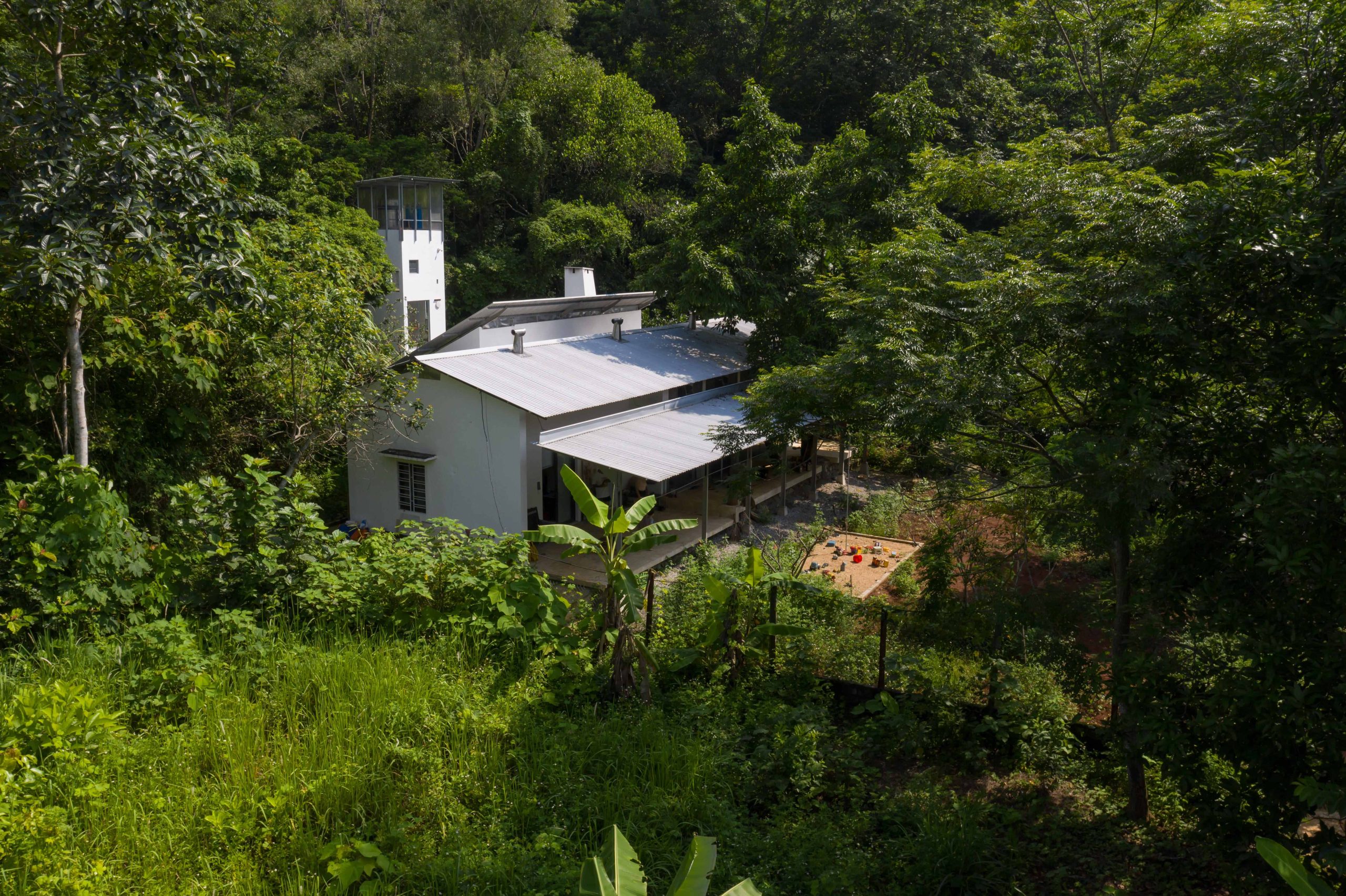 nha hoa binh chimnon studio hoang le 814lab nha cap 4