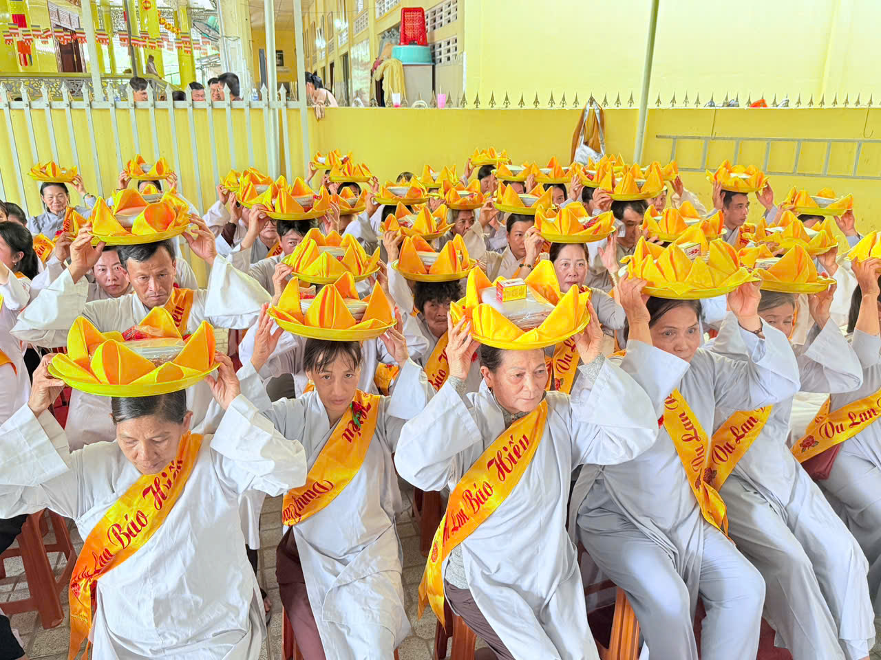 phat giao muc kien lien cuu me