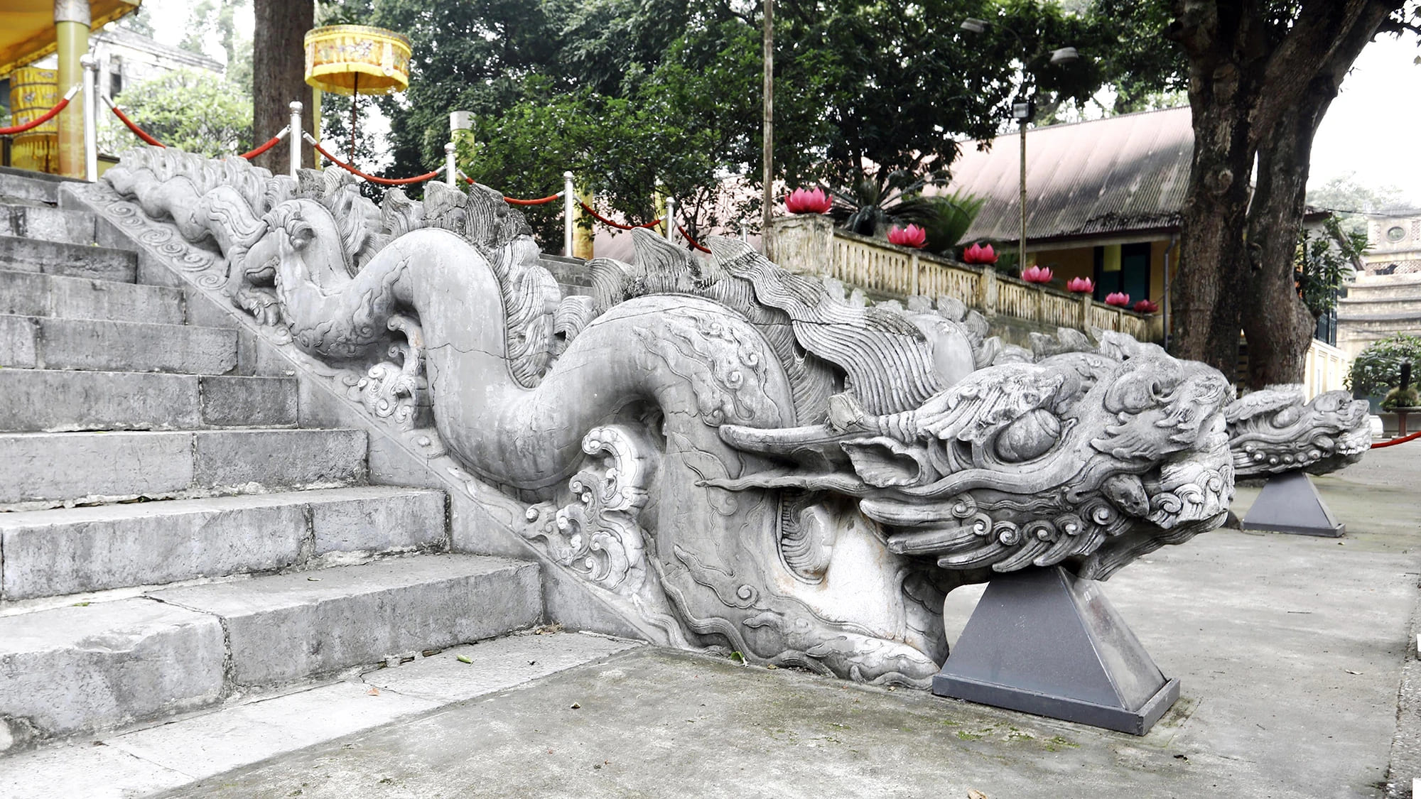 viet nam hoa lu hoang thanh thang long dai noi hue