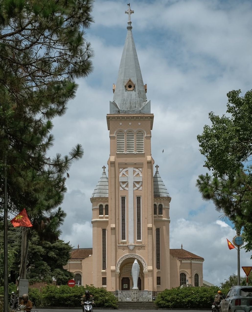 kien truc phap da lat dong duong