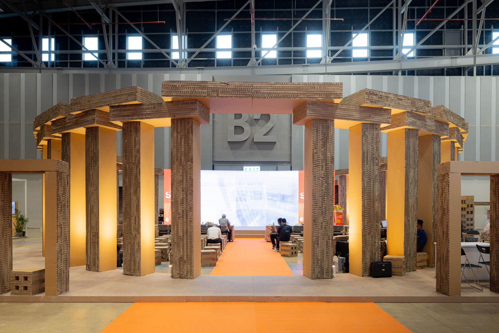 hawa giay to ong vibe 2025 trien lam hoi thao