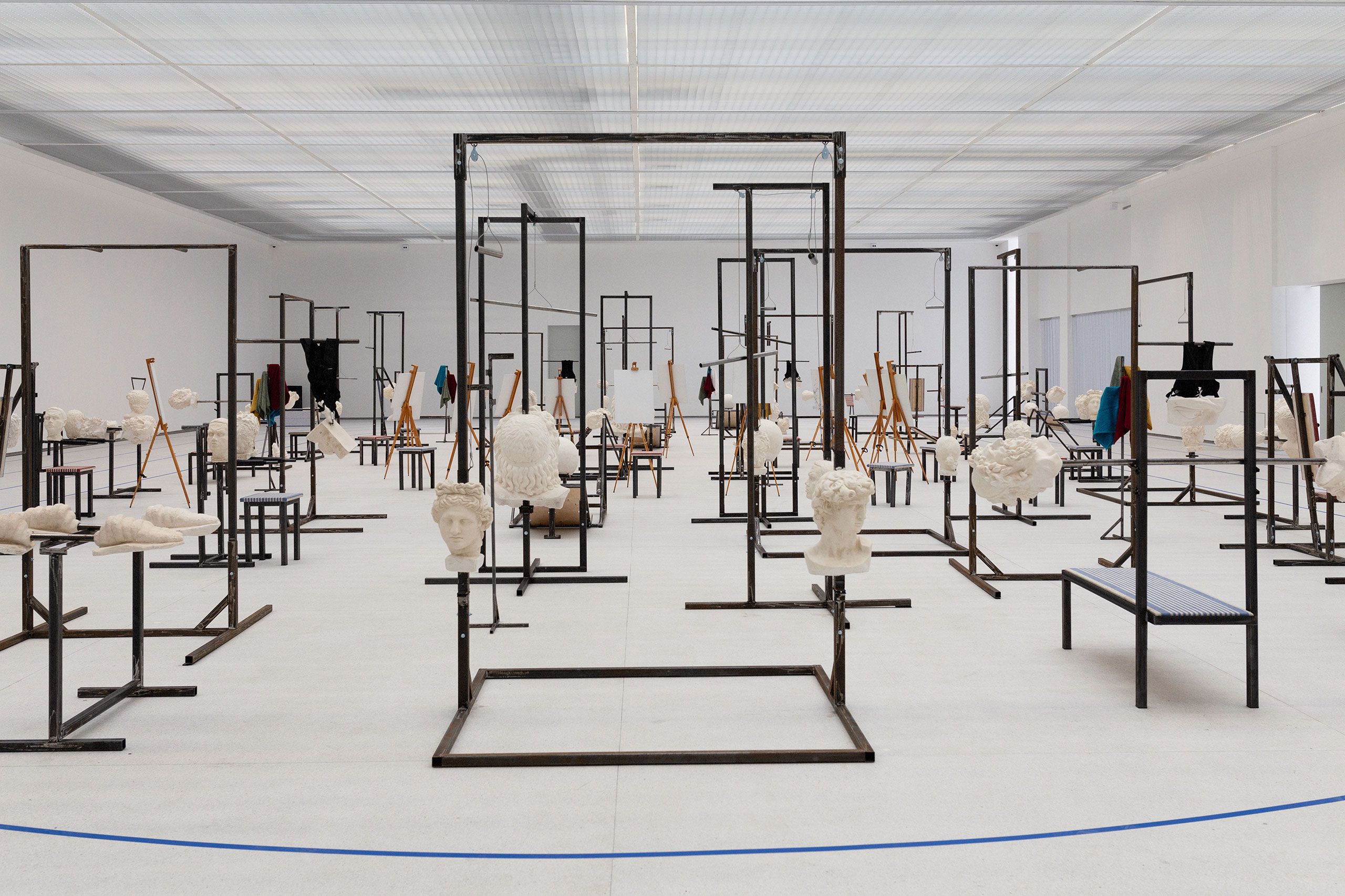 trien lam nghe thuat duong dai phong gym hoi hoa dieu khac physical culture