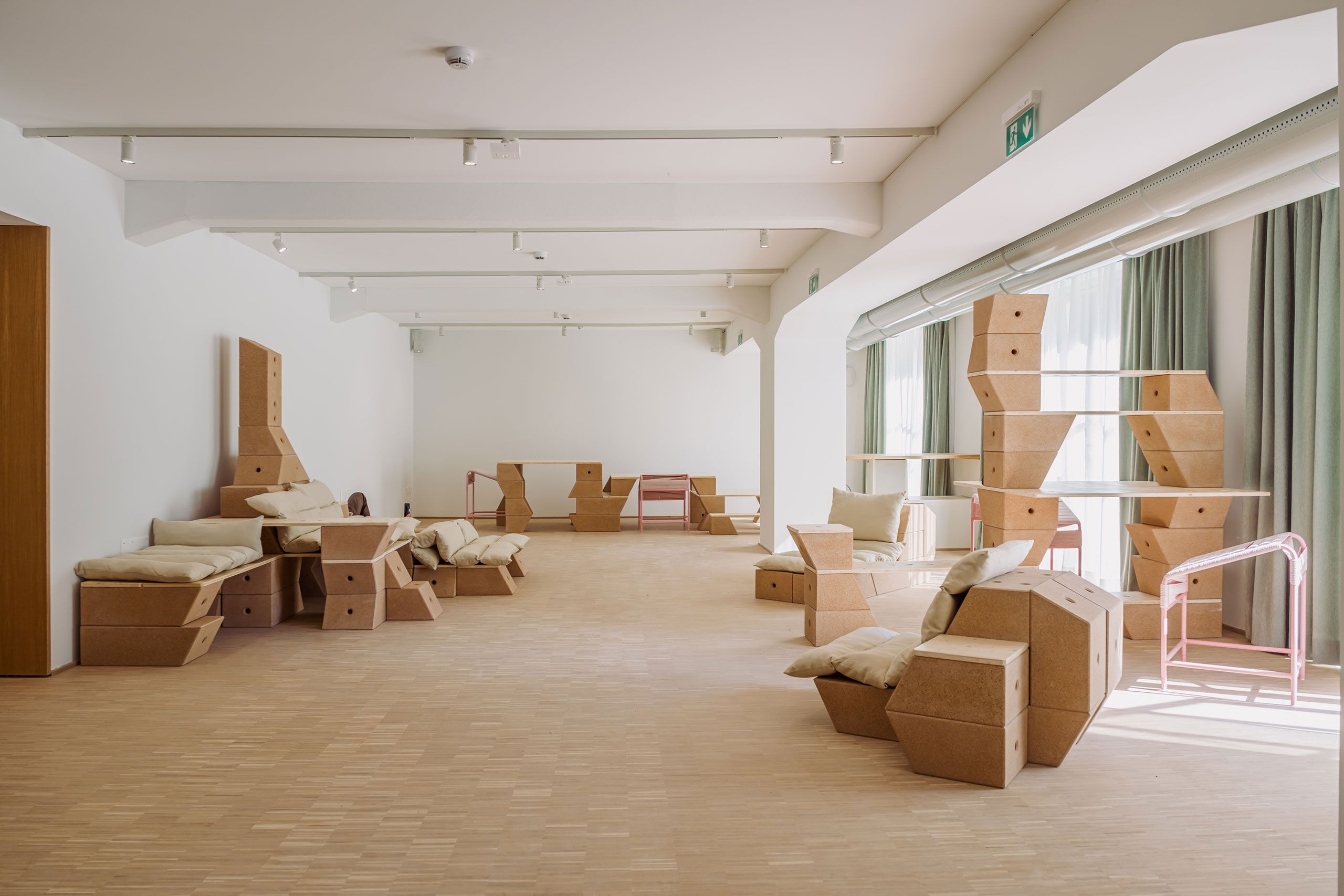 khong gian duong dai nghe thuat triennale milano Piano Parco tre em 