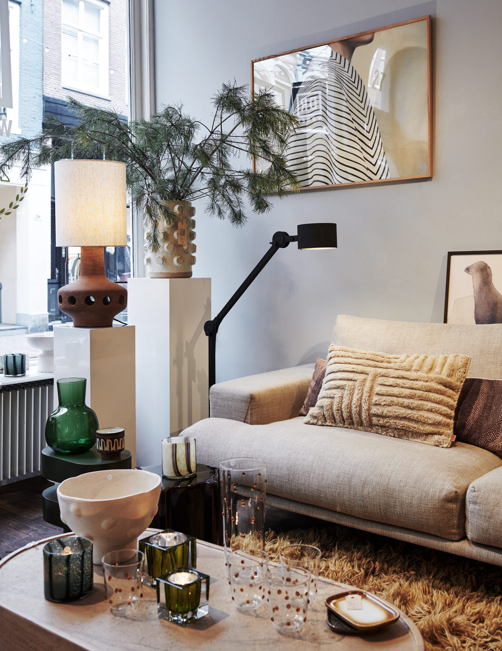 DR Wonen Amsterdam showroom cua hang noi that