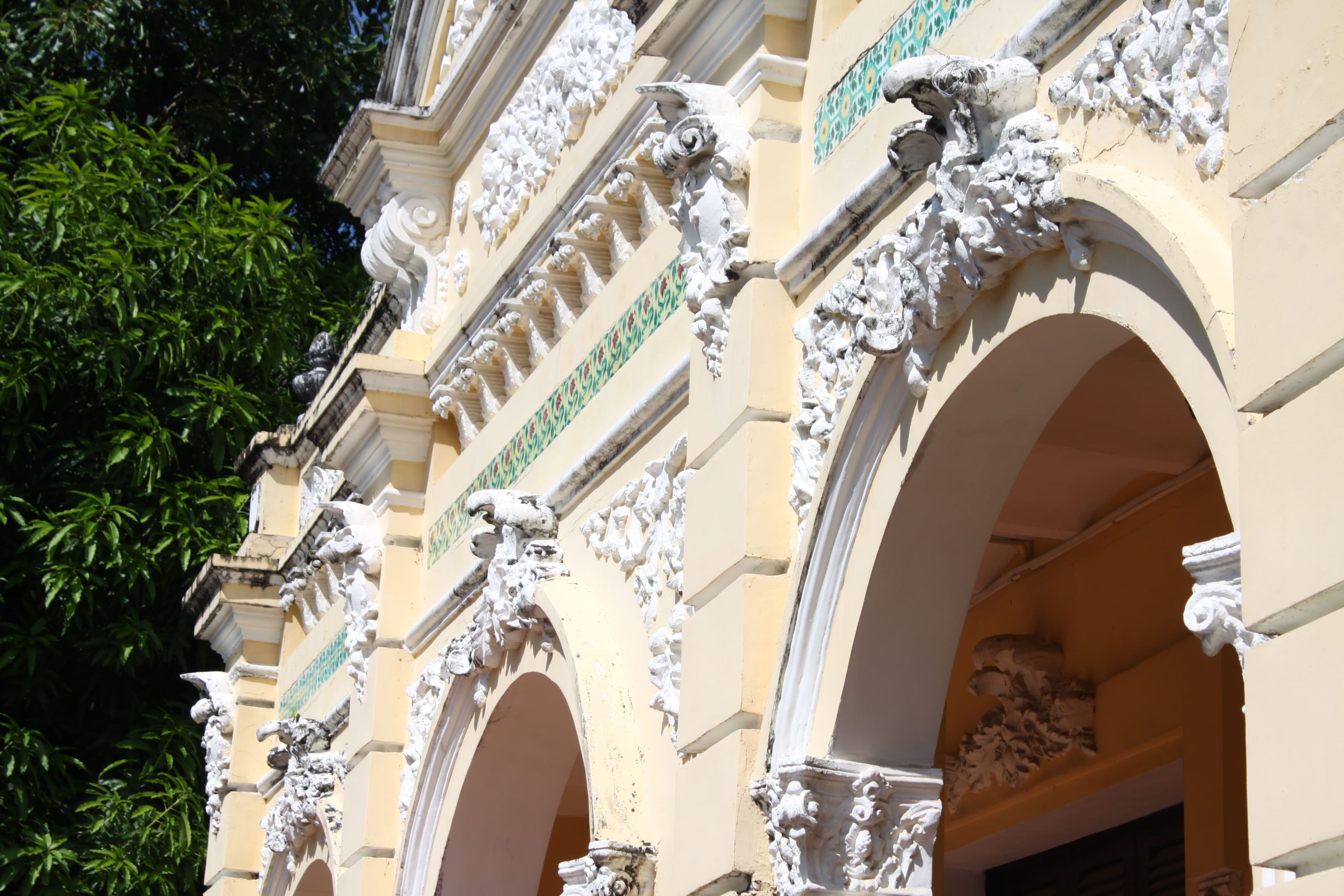 nha co nam bo nha ho tran kien giang