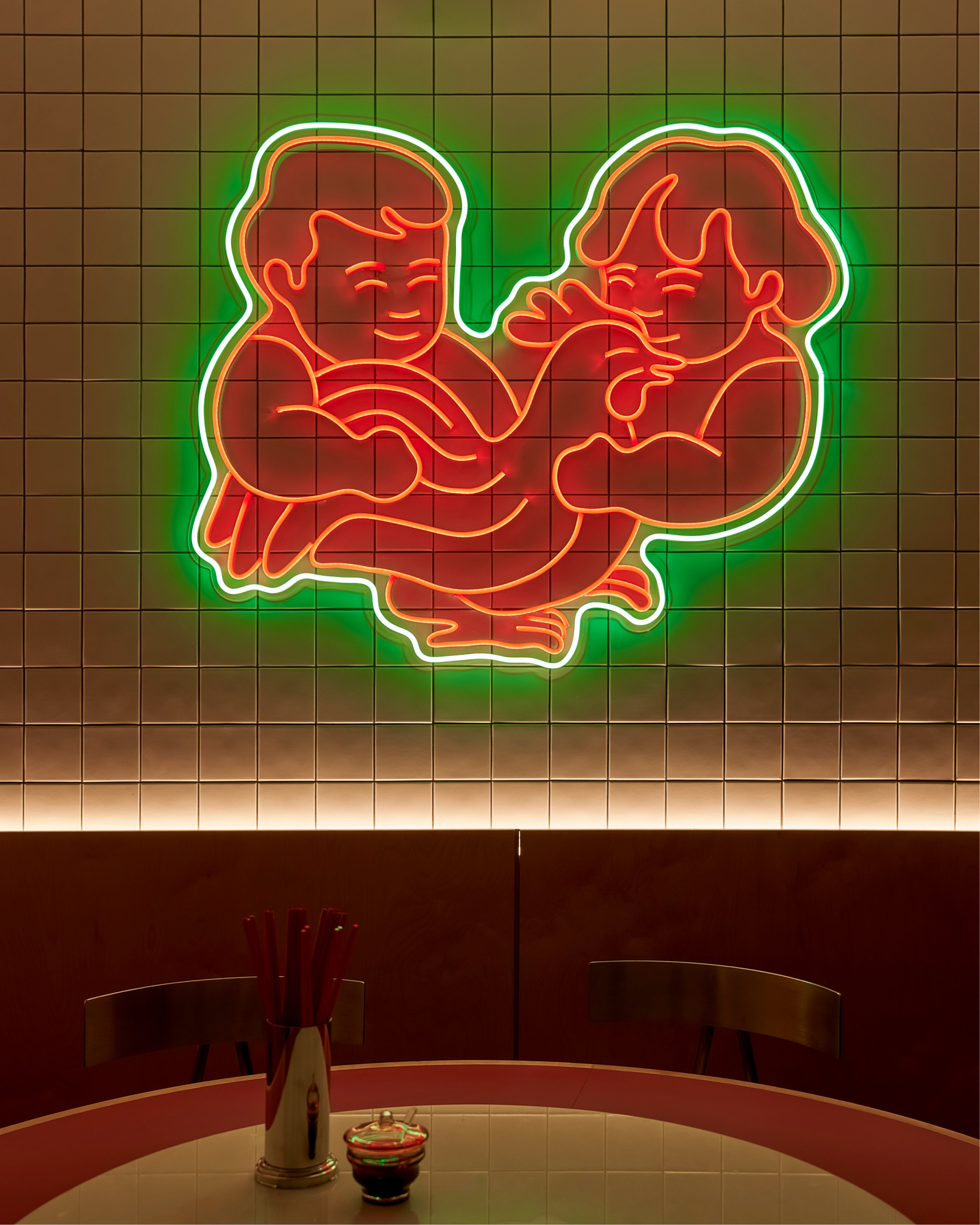 khong gian am thuc nha hang yeshi 2.0 The Lab Saigon den neon