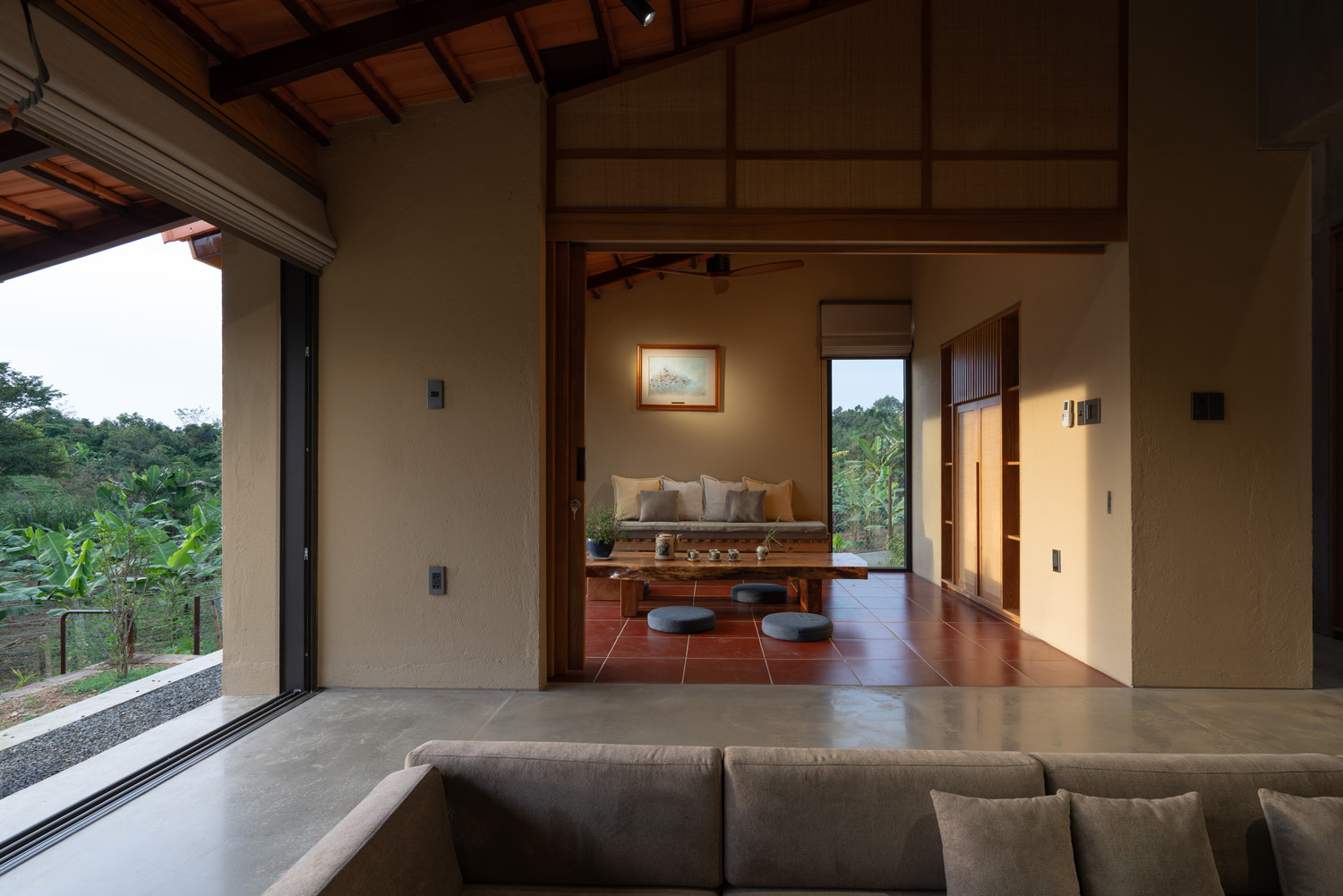 Nha Vua Du Bao Loc 1 Tad atelier thon que phong khach