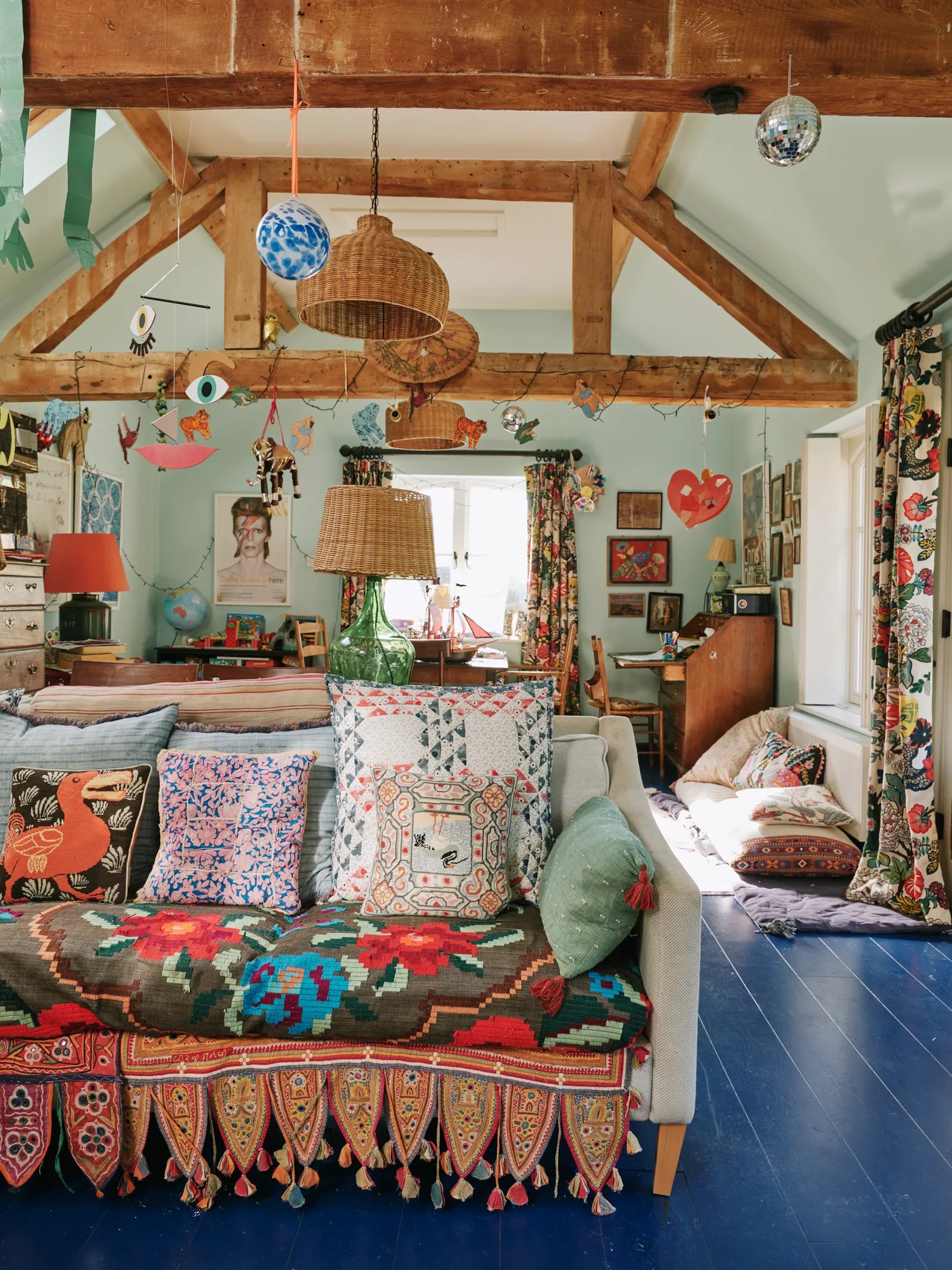 thiet ke noi that phong ngu ga giuong may chap va patchwork quilting