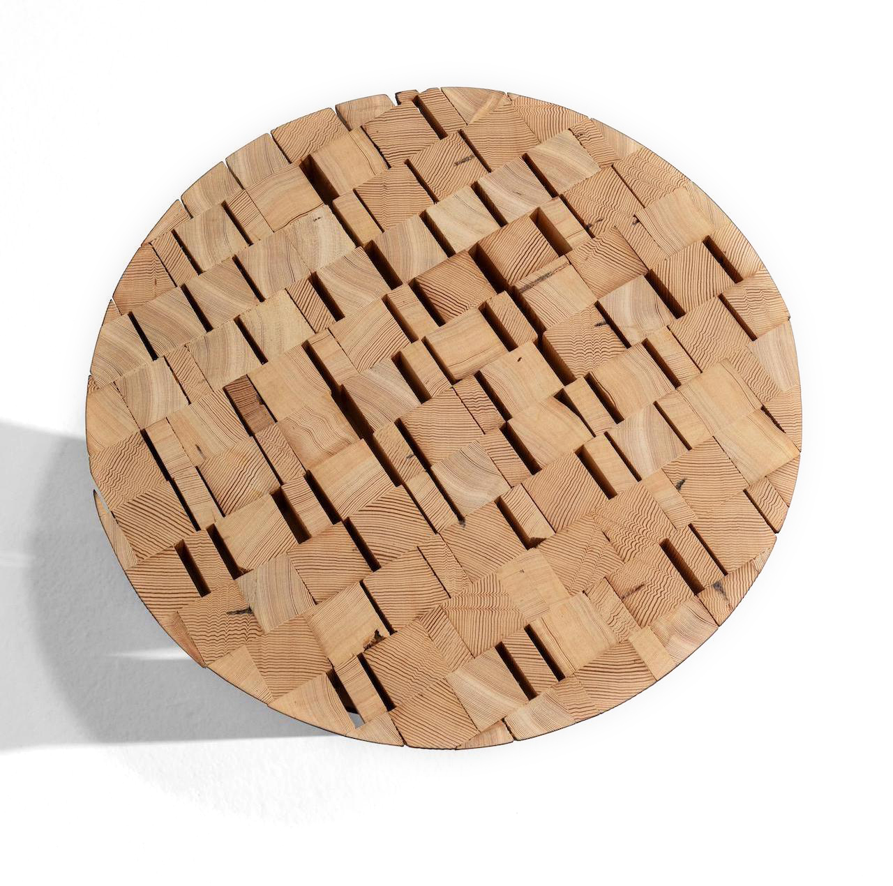 do noi that vat lieu cu go The Healing Forest Tables