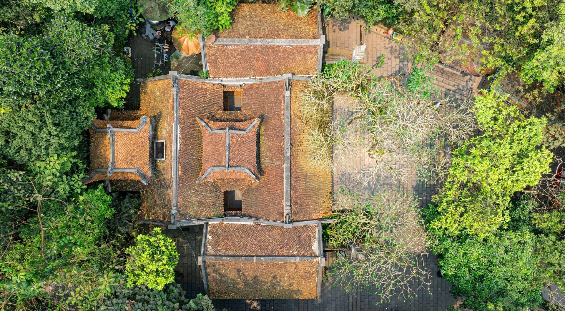 den gieng cong trinh di san viet tri phu tho