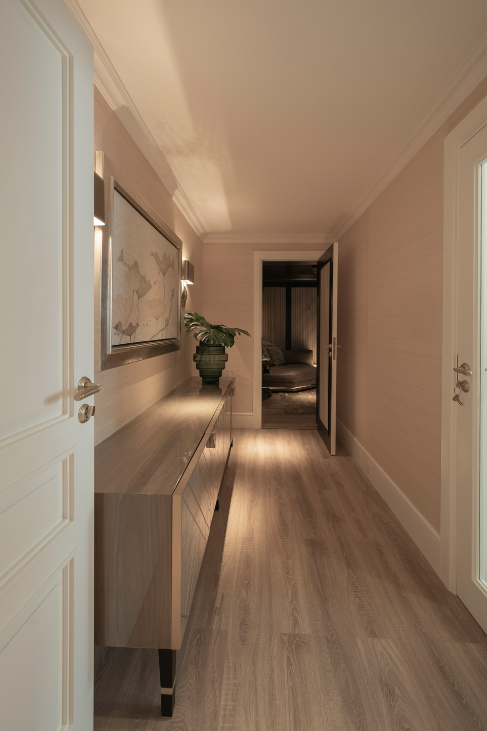 Cai tao Hampton House hanh lang