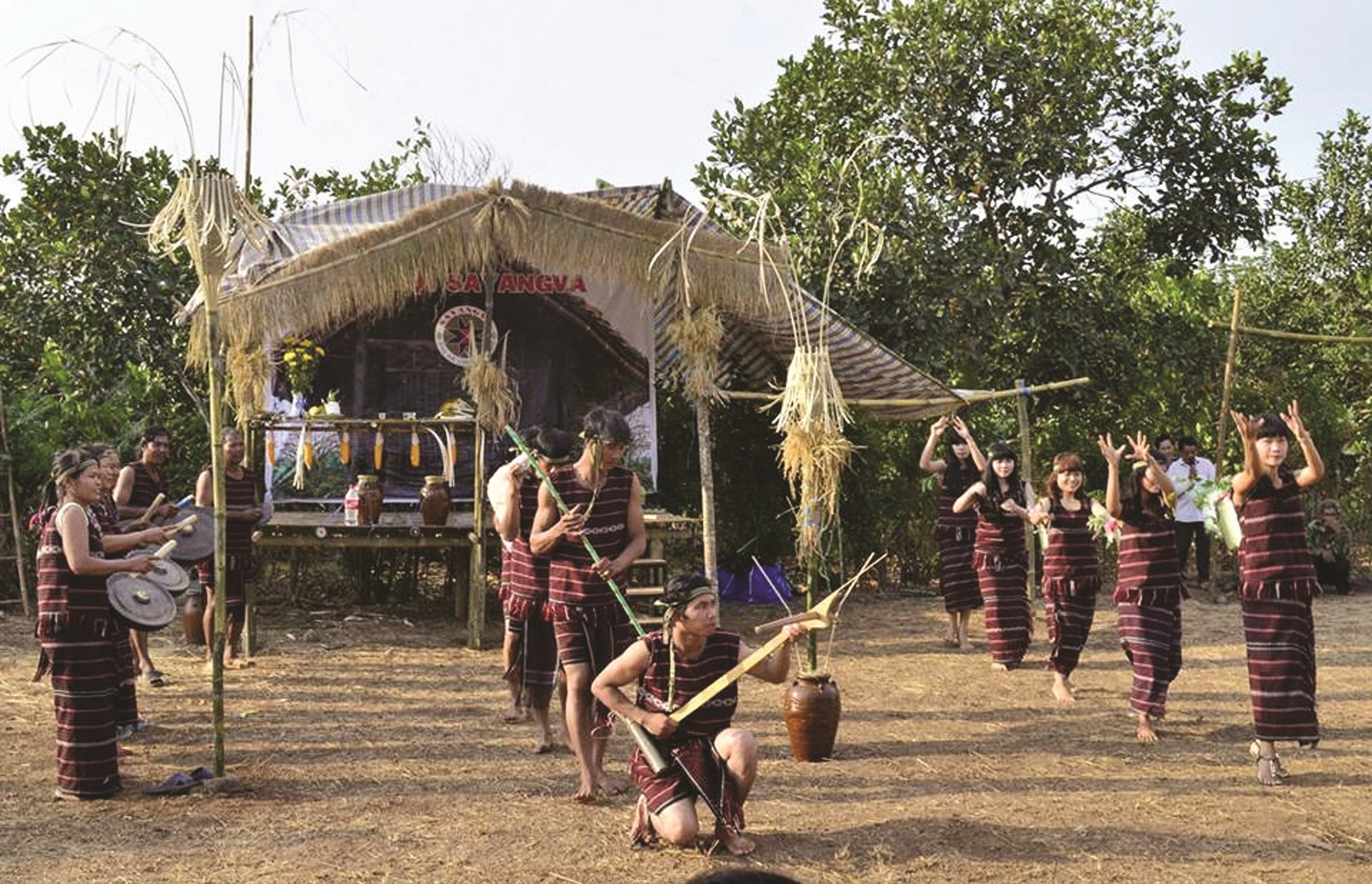 ngay tet bieu tuong tin nguong