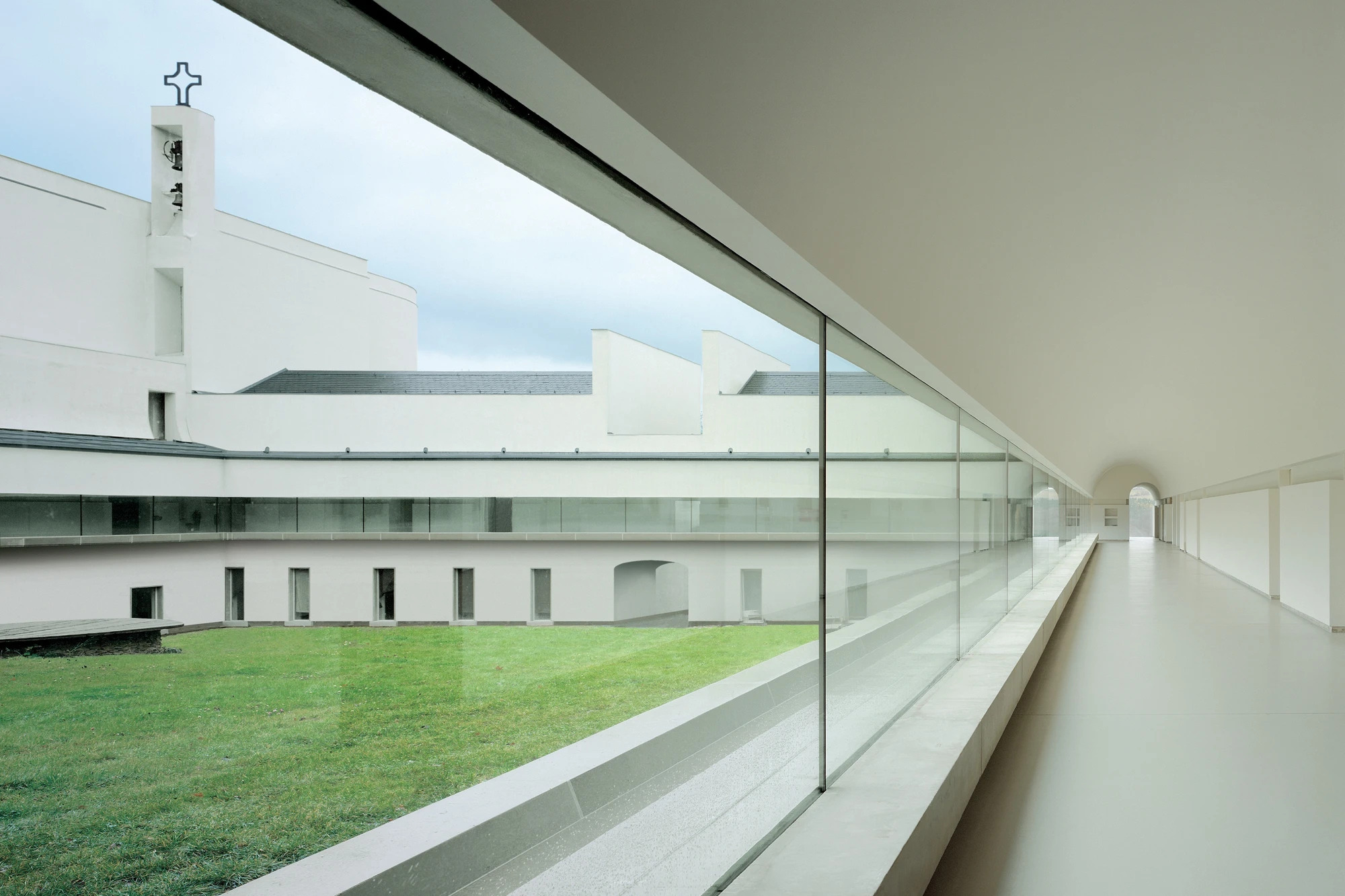 phong cach kien truc co dien classical architecture