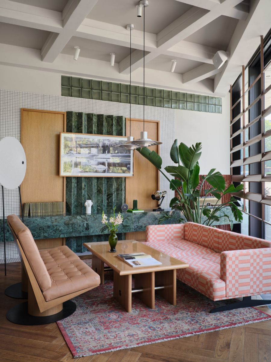 cai tao cong trinh Aqqu Central Café Kazakhstan Almaty