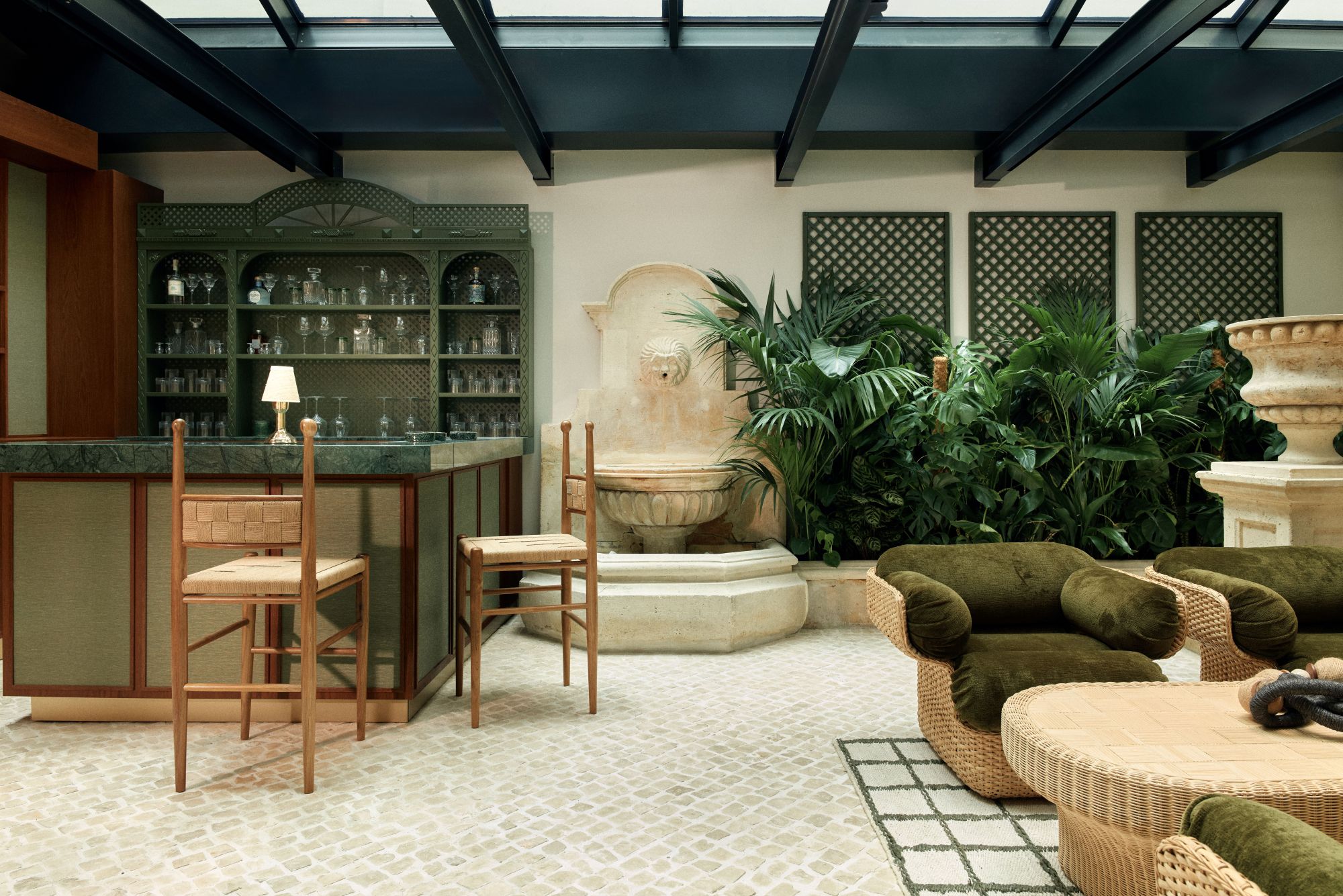 nhiet doi phong tiep khach quay bar