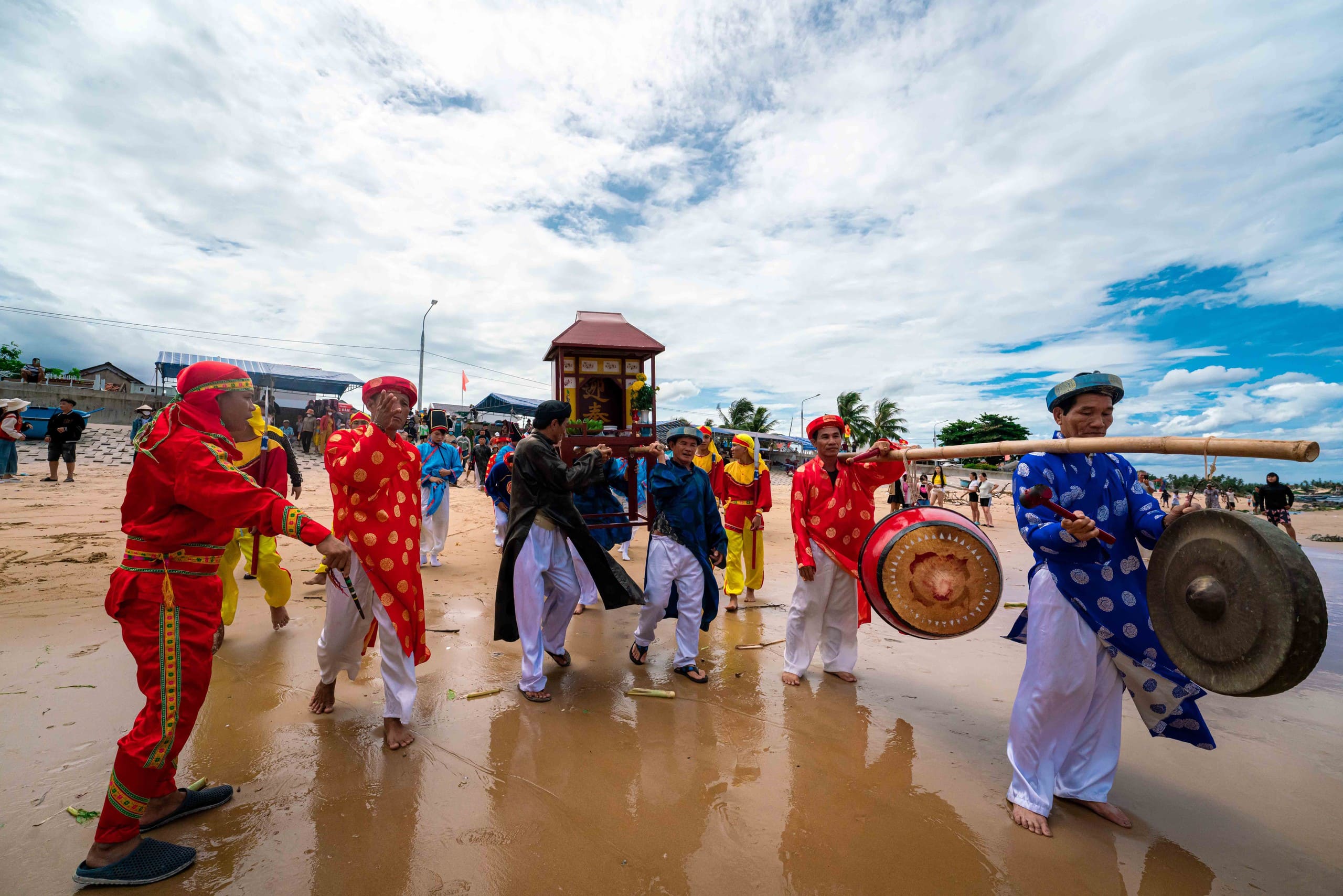 tuc tho ca ong bien dao viet nam nam hai dai tuong quan