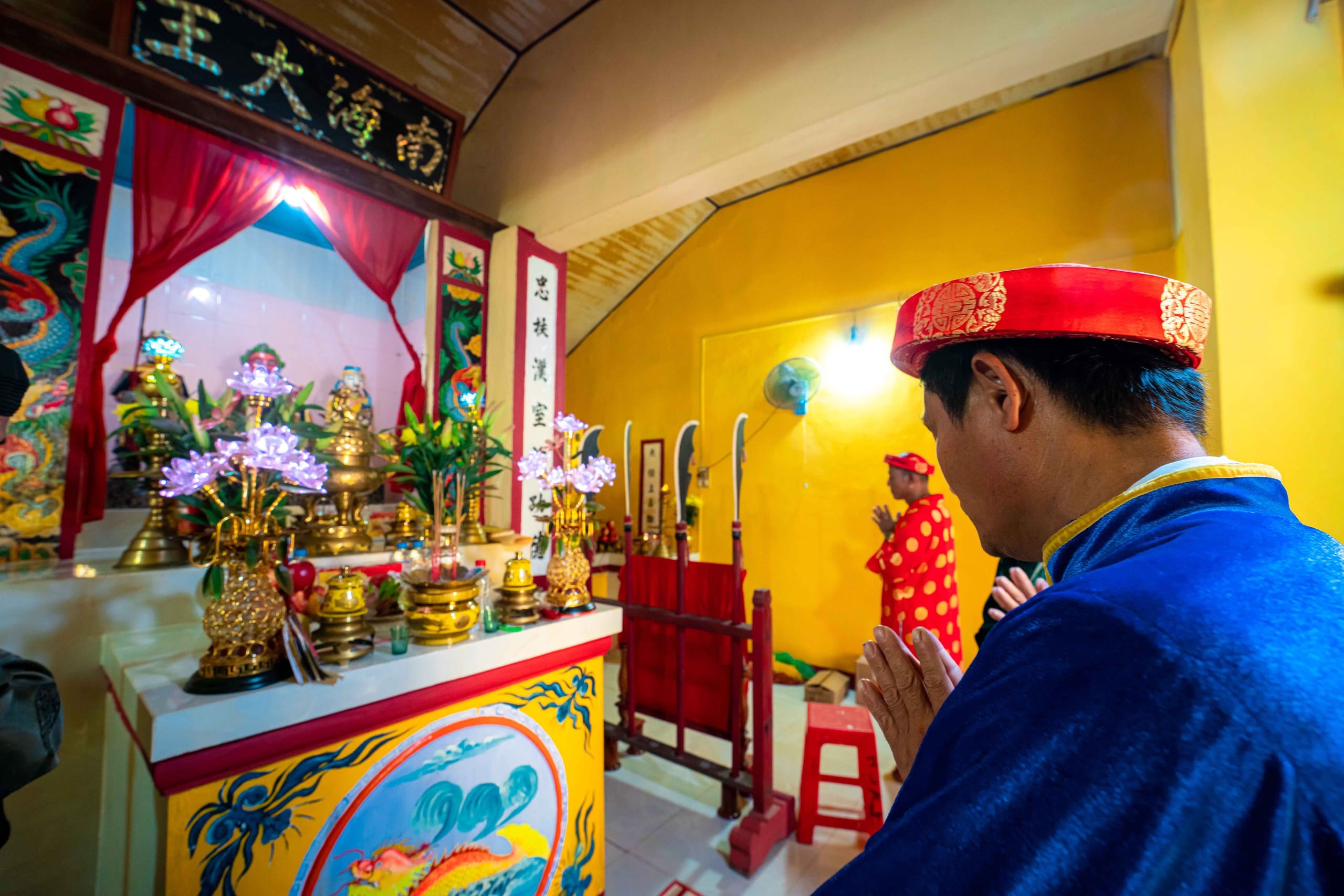 tuc tho ca ong viet nam nam hai dai tuong quan