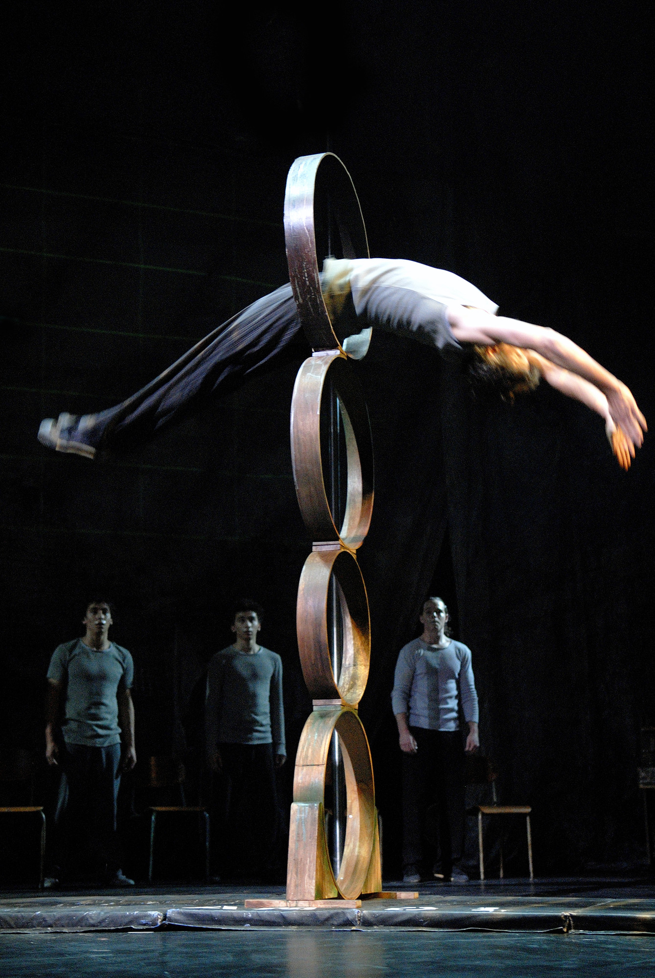 Corteo Luzia Cirque du Soleil Le Rêve The Dream Franco Dragone Traces Les 7 Doigts de la Main Knitting Peace Cirkus Cirkör vung dat ky bi cong vien gia dinh lang toi my village lune production