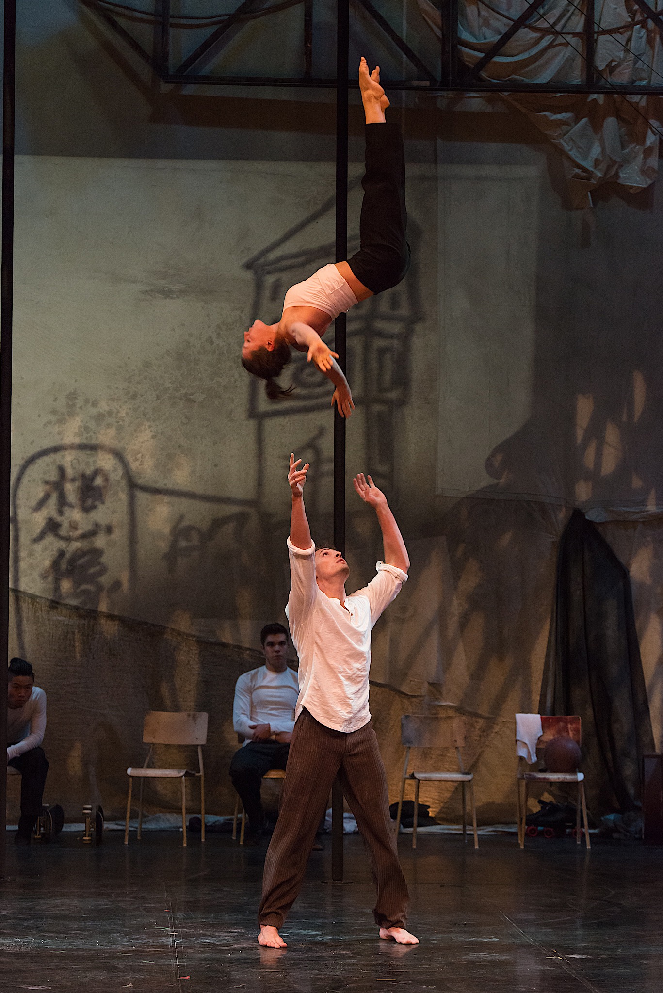 xiec duong dai Corteo Luzia Cirque du Soleil Le Rêve The Dream Franco Dragone Traces Les 7 Doigts de la Main Knitting Peace Cirkus Cirkör vung dat ky bi cong vien gia dinh lang toi my village lune production