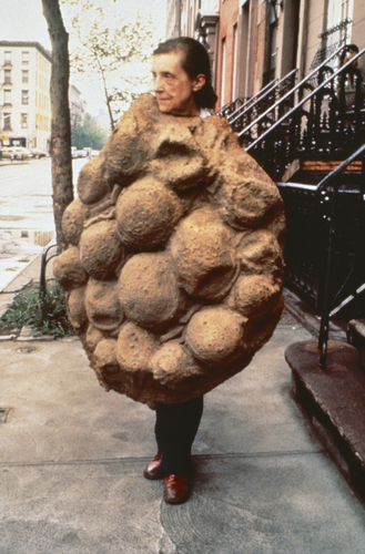 chan dung Louise Bourgeois hoc tro Fernand Léger tac gia maman