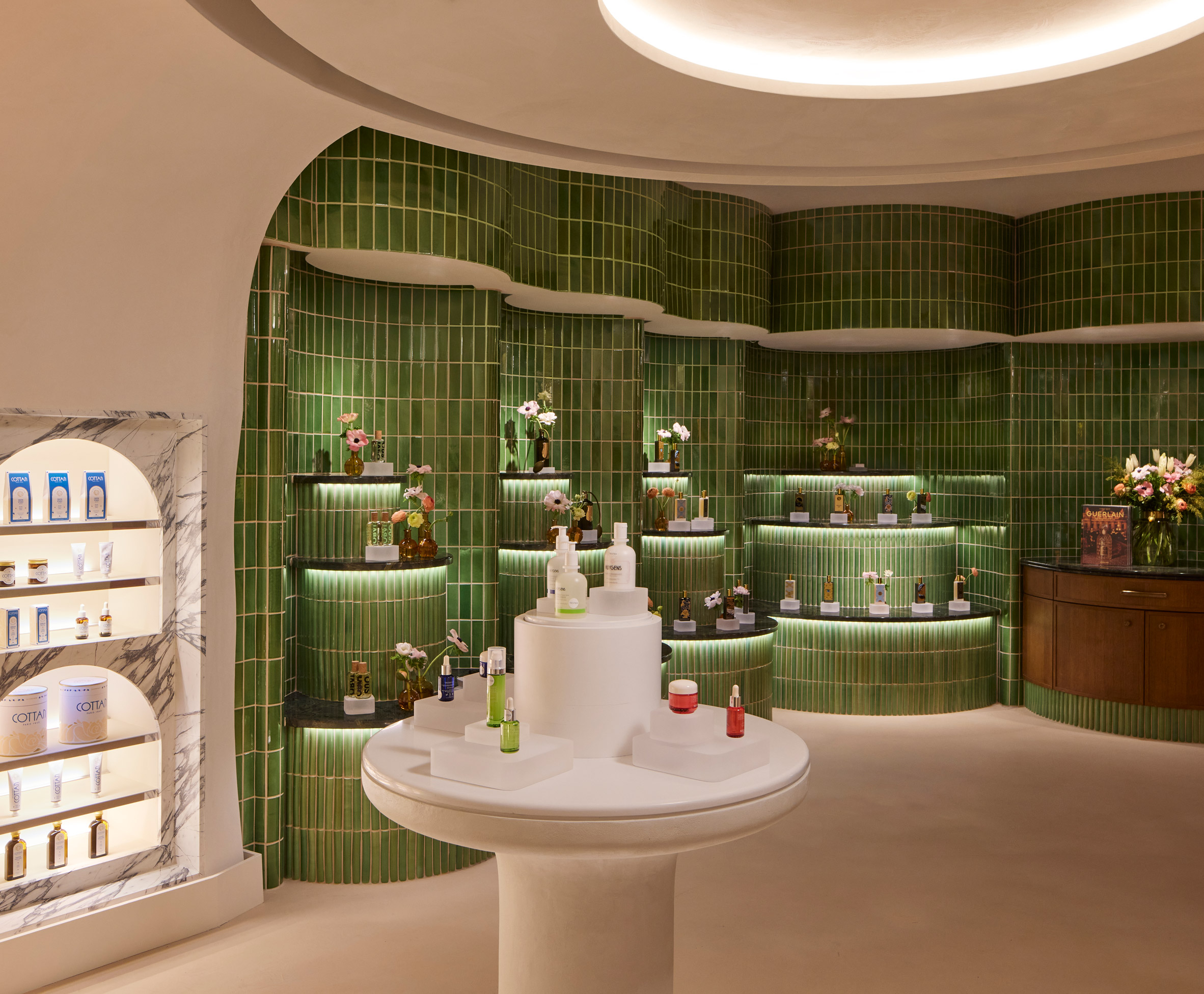 elle deco international a-list 2025 Patricia Urquiola Laura Gonzalez Linda Boronkay Elsa Urquijo Ruta Bagdzeviciute Yuko Nagayama