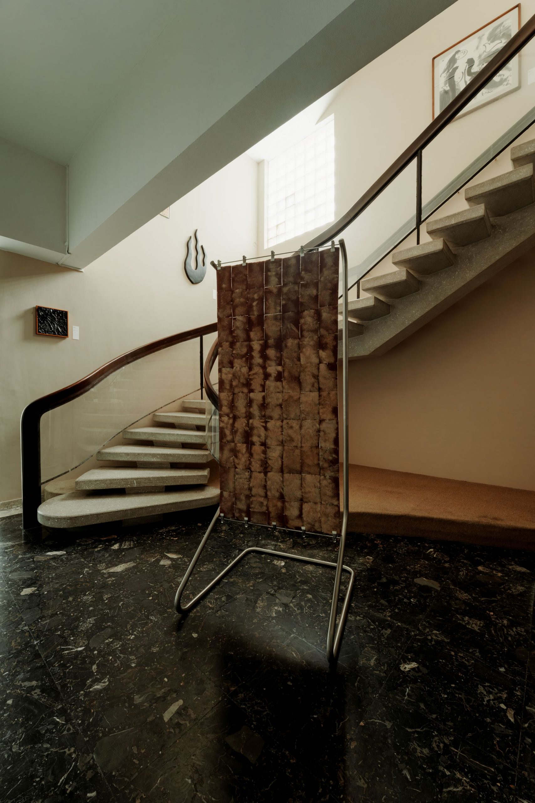 womb of fire trien lam nghe thuat gallery medium nu nghe si