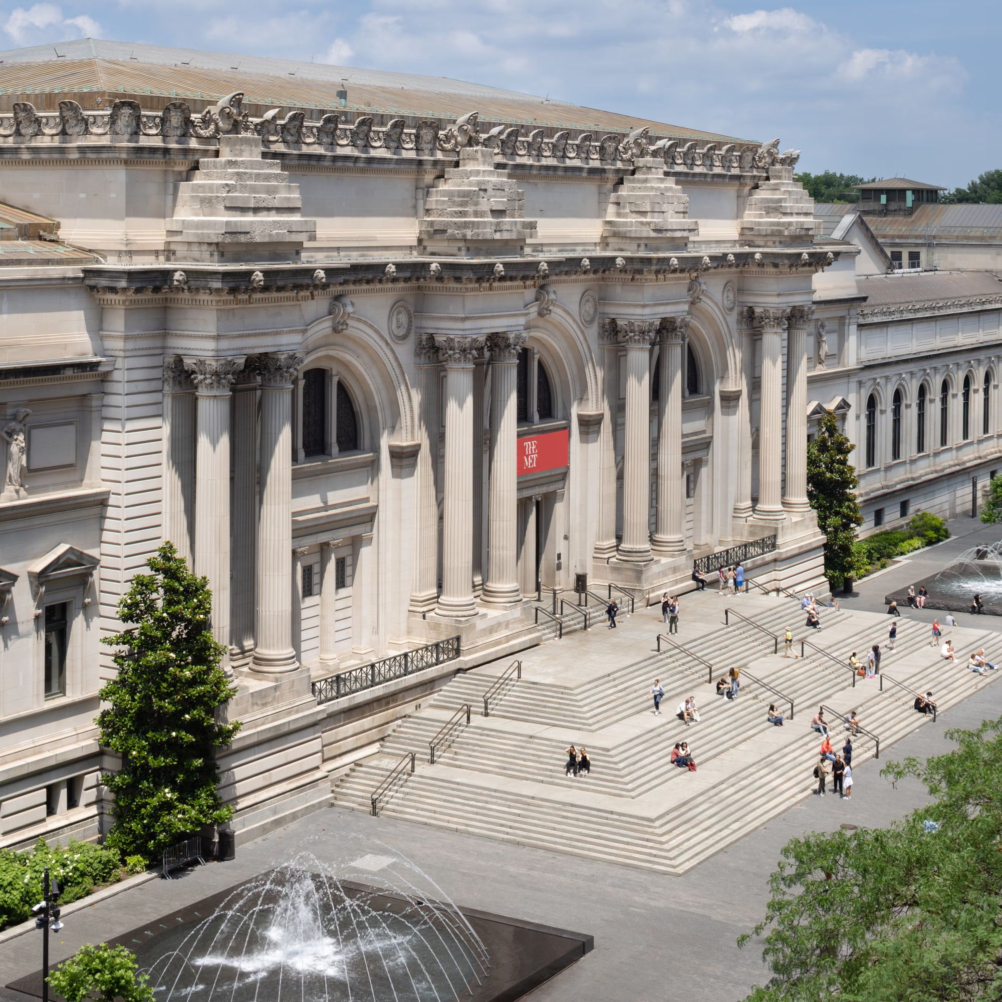 met museum kien truc tan co dien